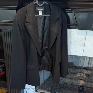 Chaps Black Blazer with Embroidered Details